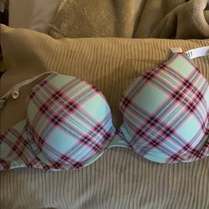 Victoria secret t shirt push up bra